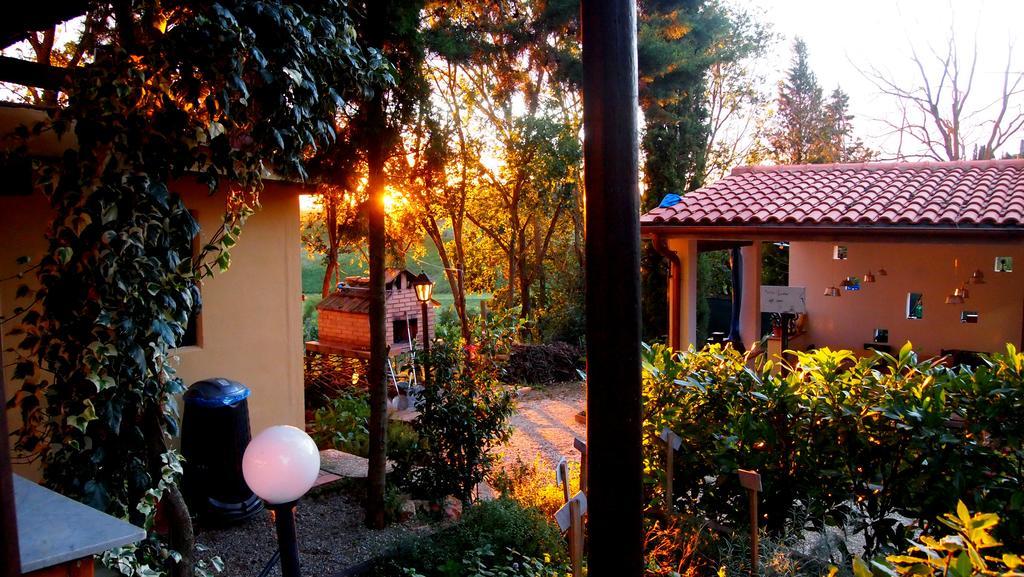 Agriturismo La Terra Valiano Dış mekan fotoğraf